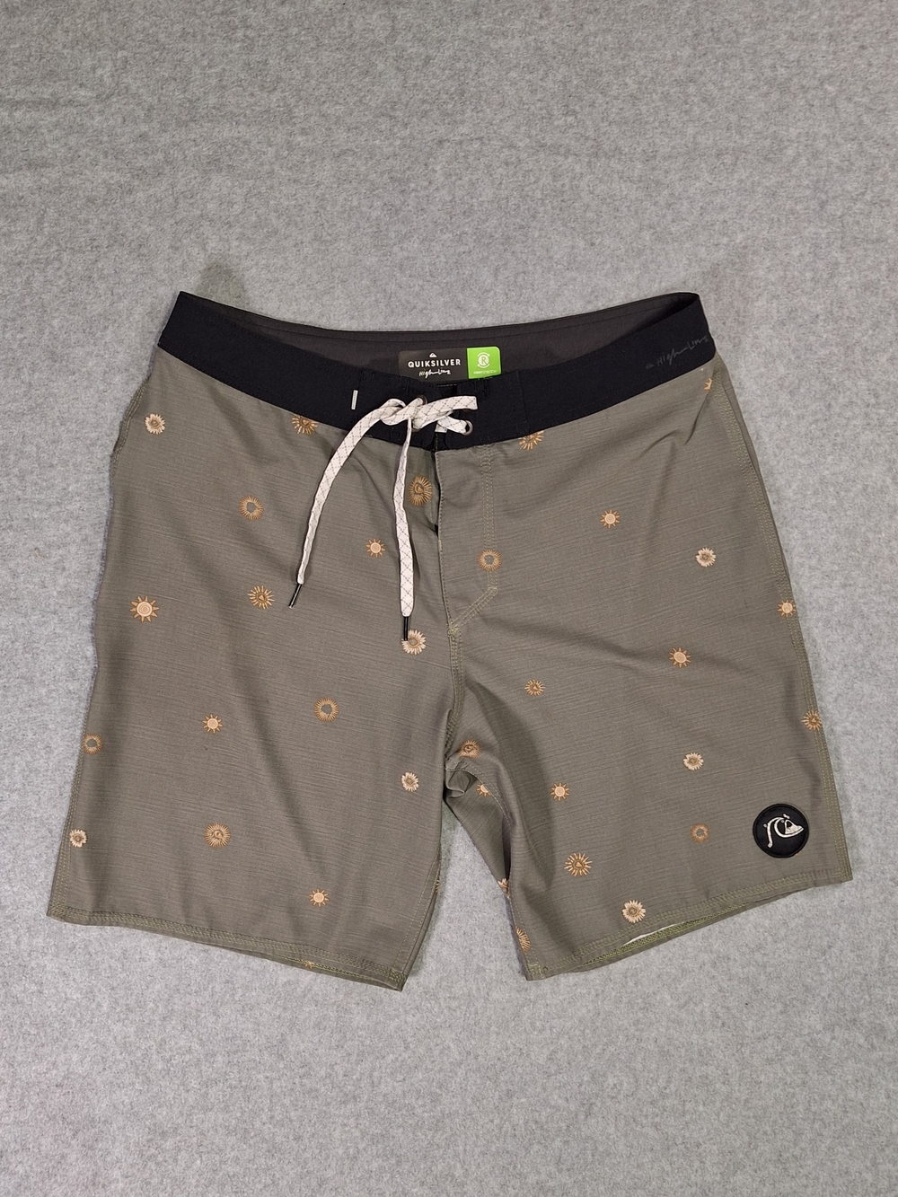 Quiksilver Men’s Olive Patterned Swim Trunks